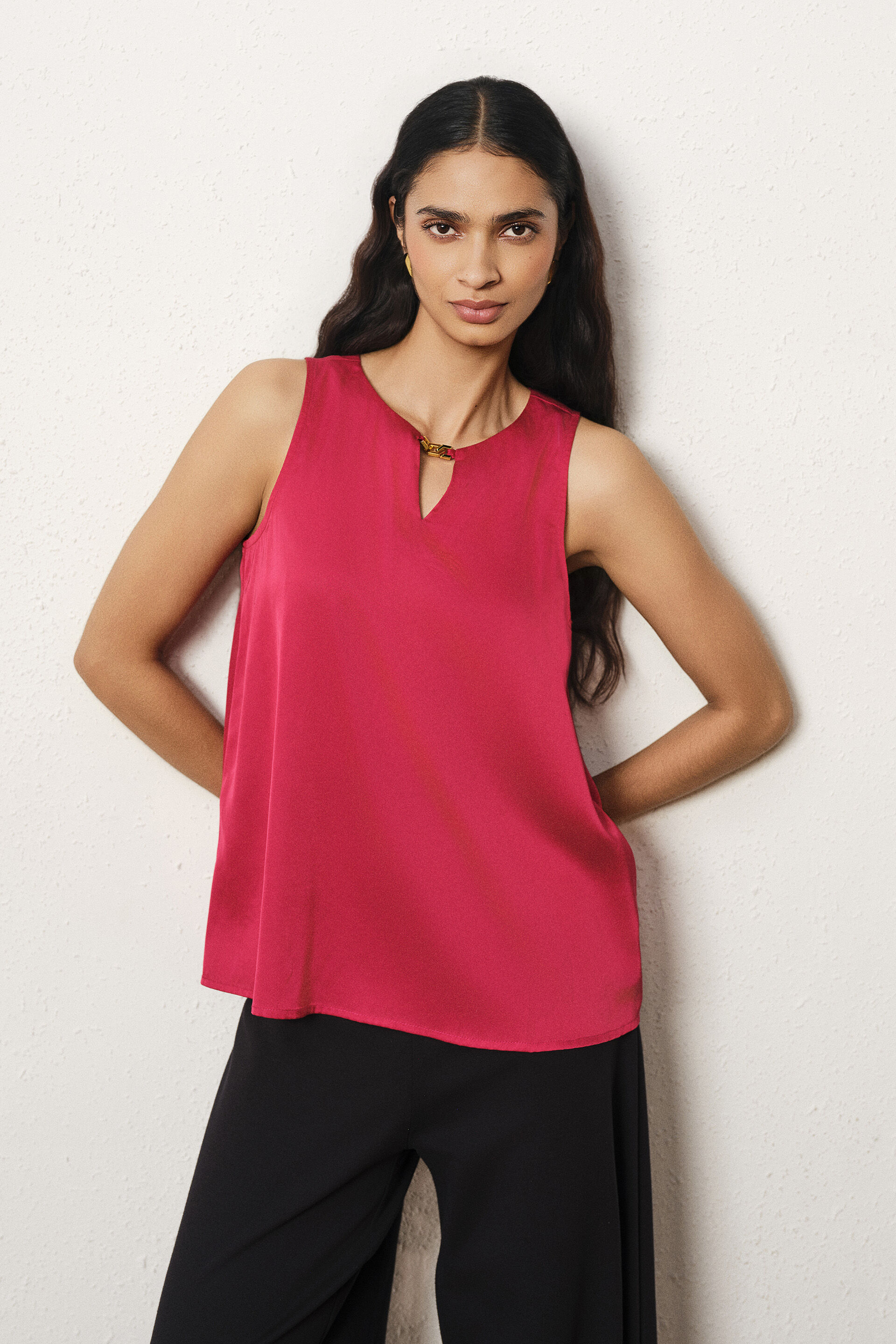 Sleeveless Satin Top in Red