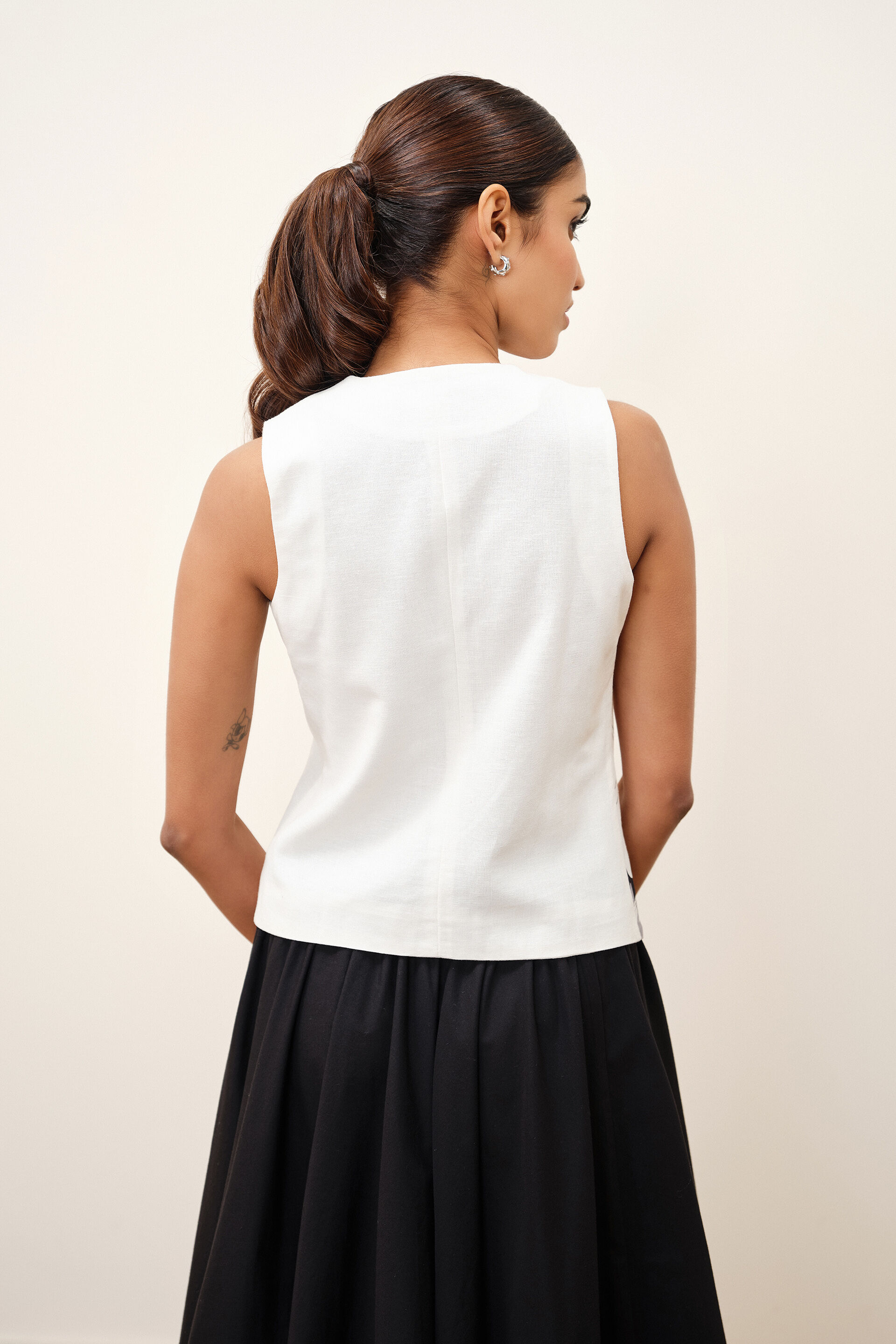 Brise White Waistcoat, White, image 4