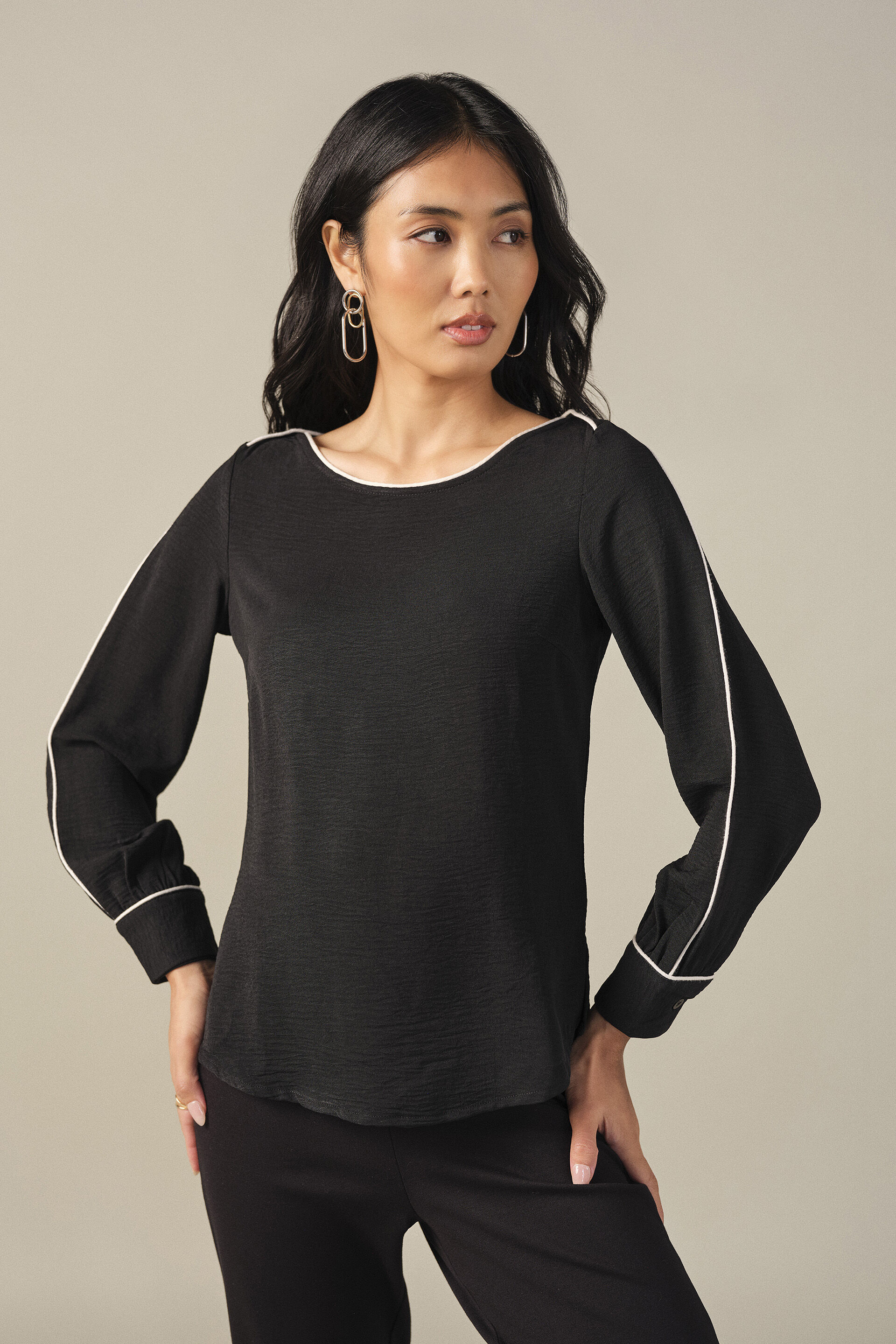 Solid Top in Black