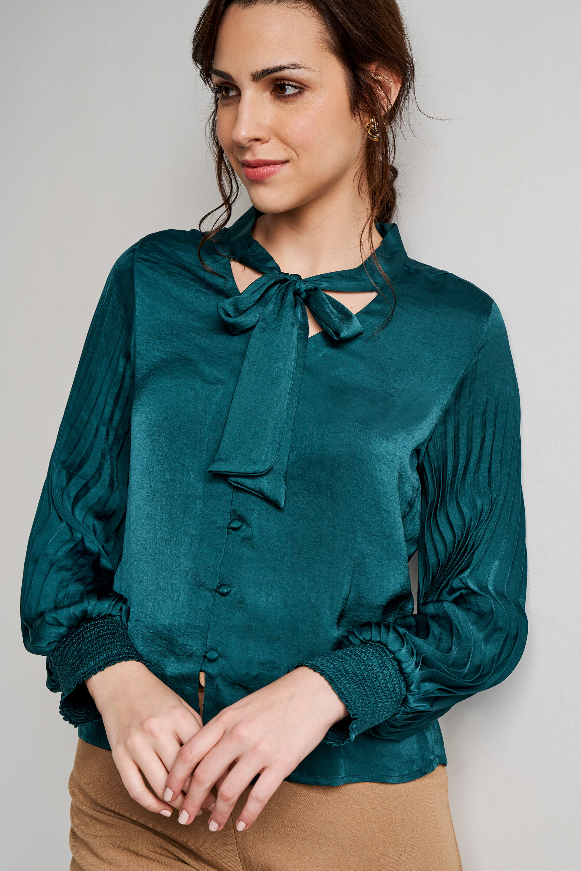 Green Solid Straight Top, Green, image 1