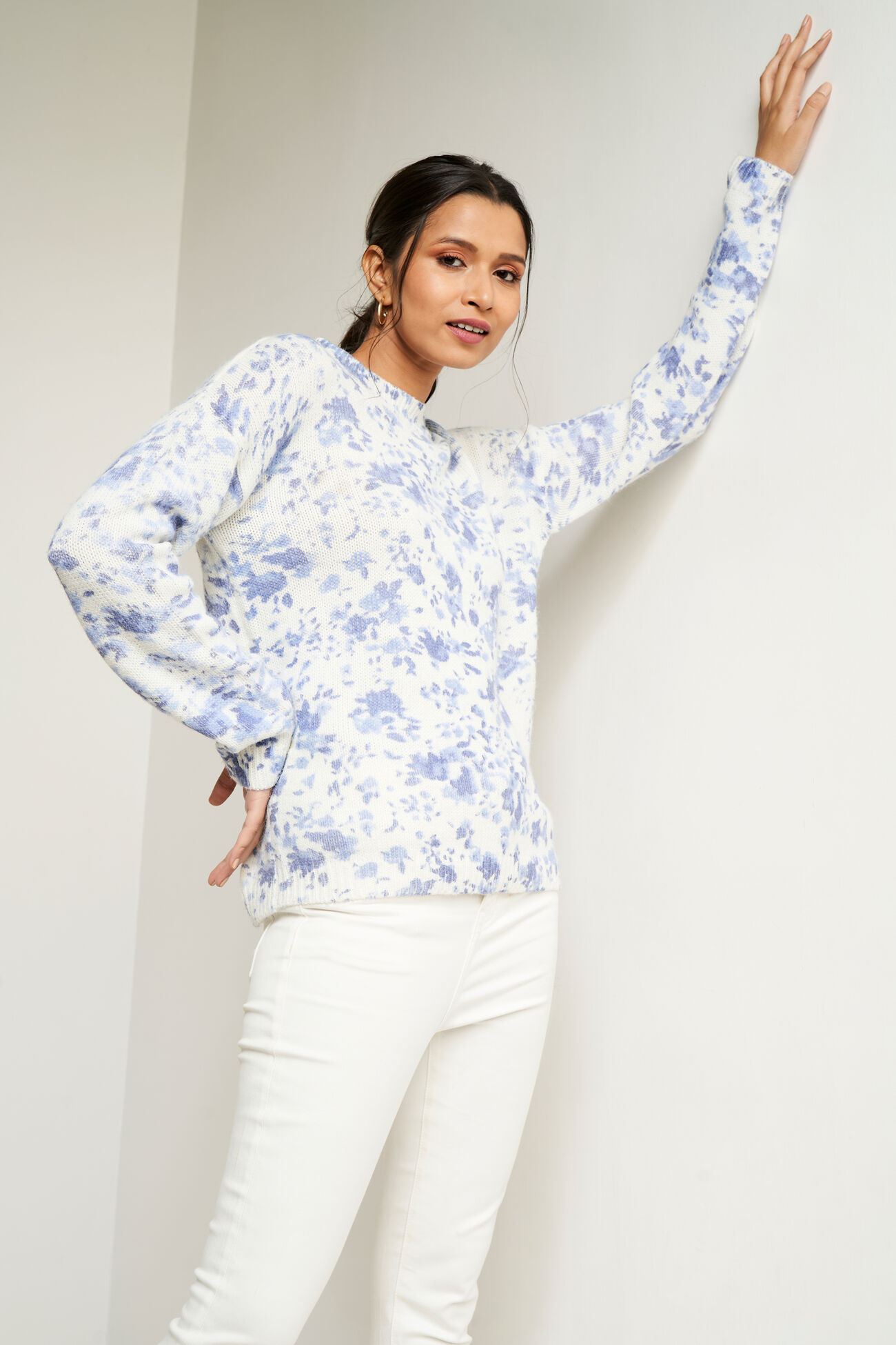 Blue and White Floral Straight Top, Blue, image 1
