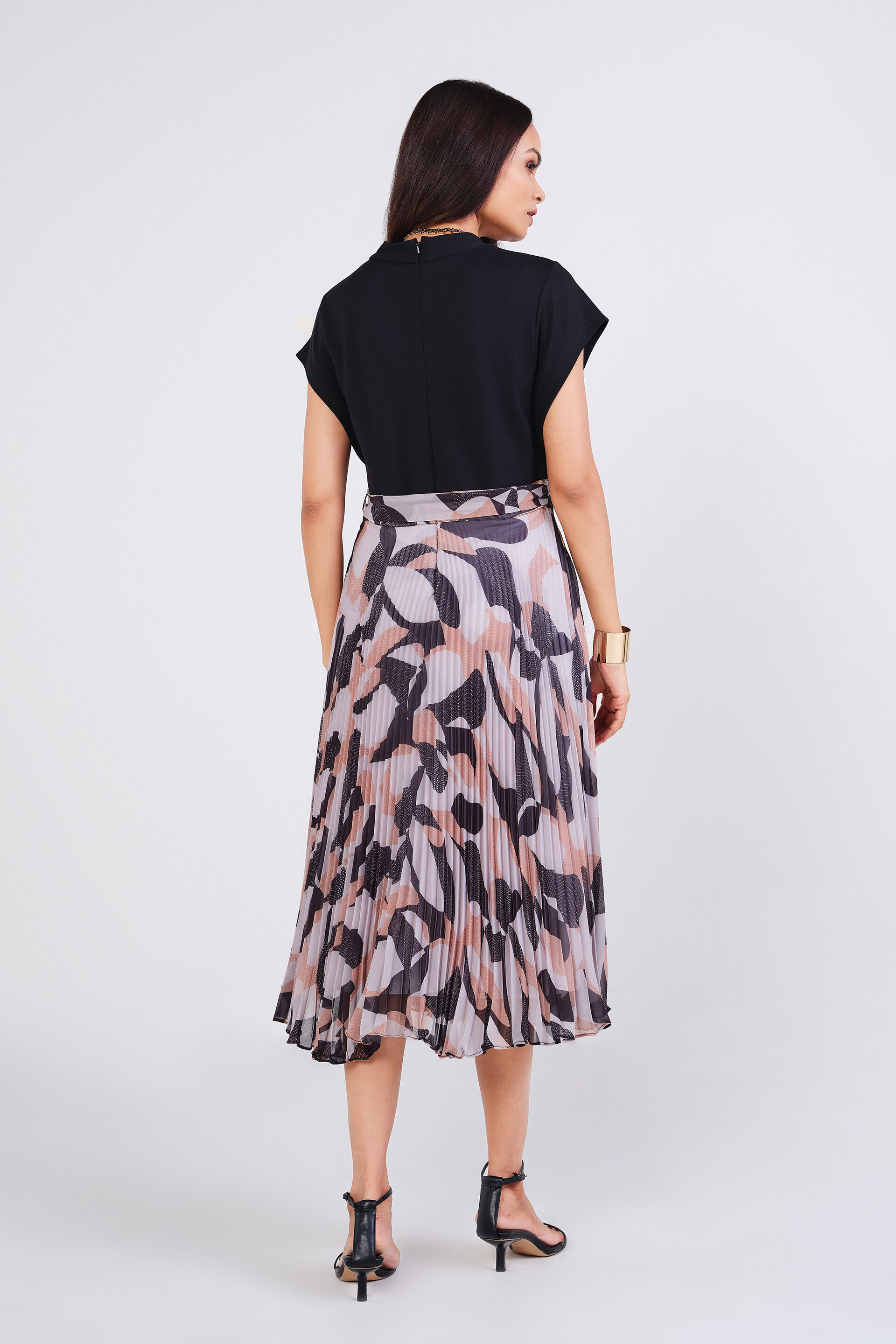 Rhythm Of The Grey Dress, Black, image 3