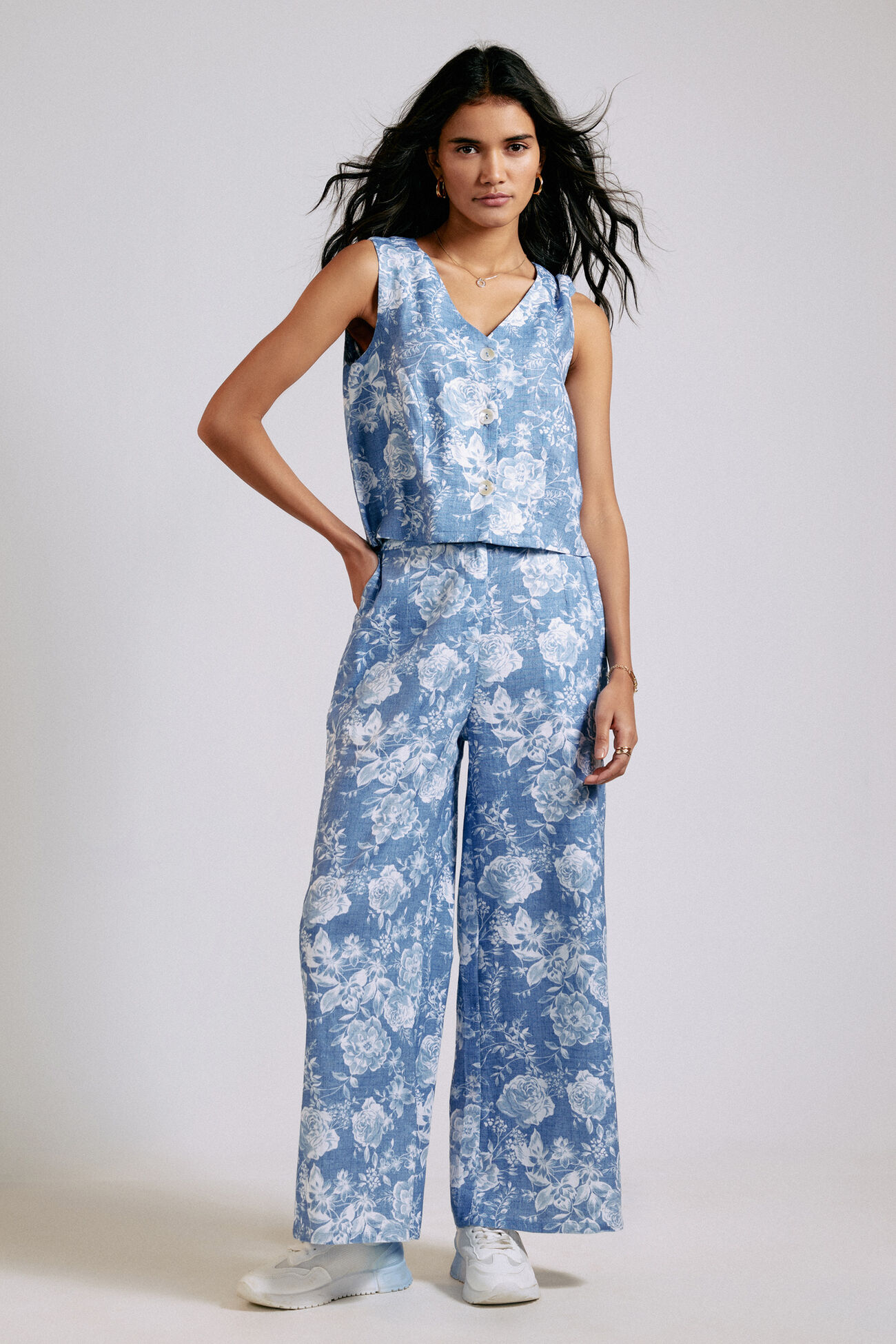 Bloomy Coord Set, White, image 1