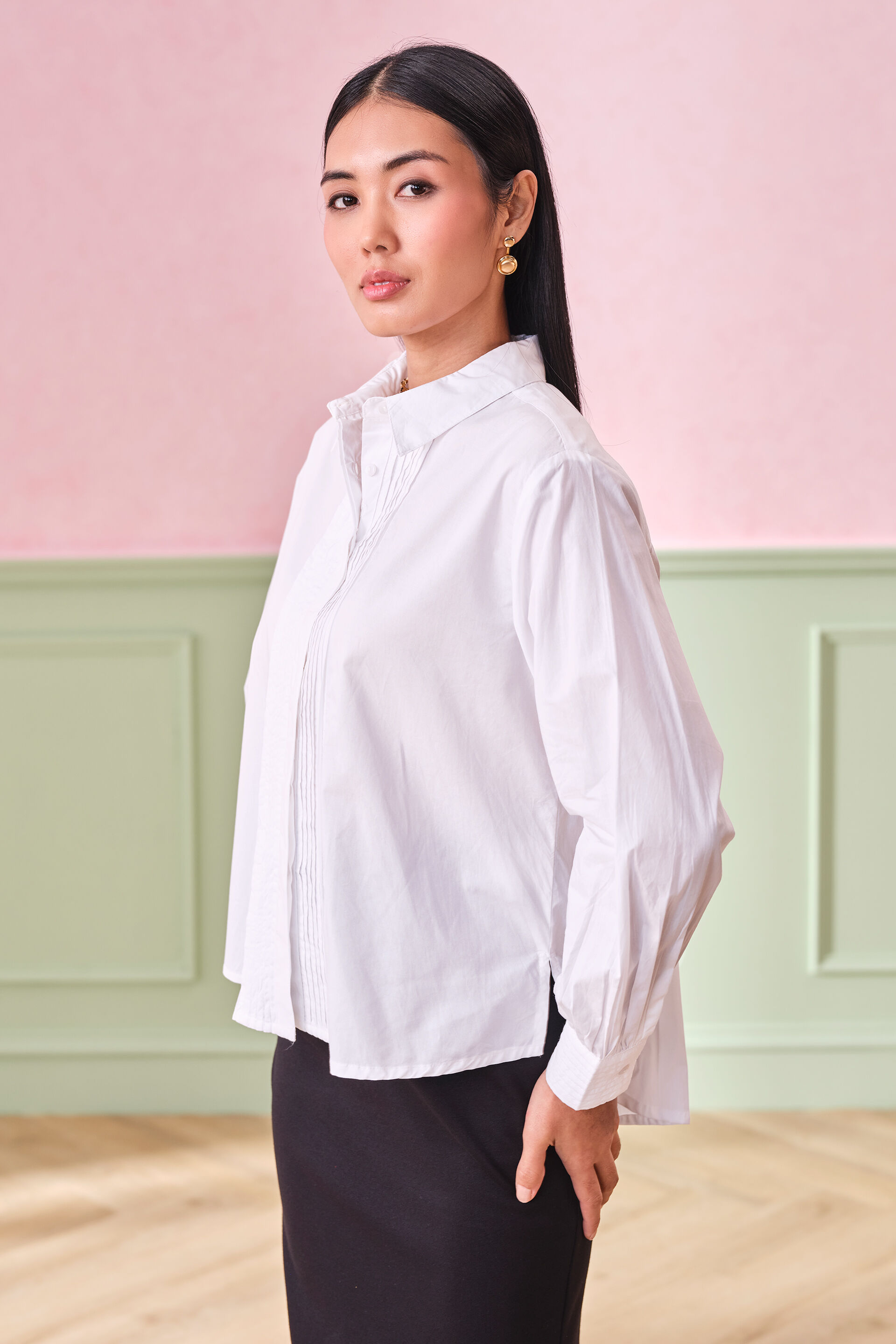 Lady In White Cotton Shirt, White, image 3