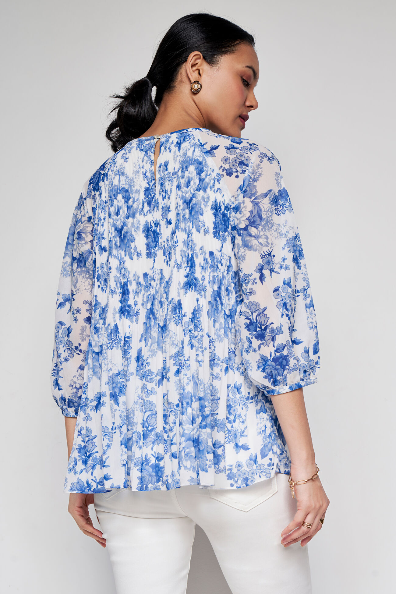 Serene Floral Straight Top, Blue, image 4