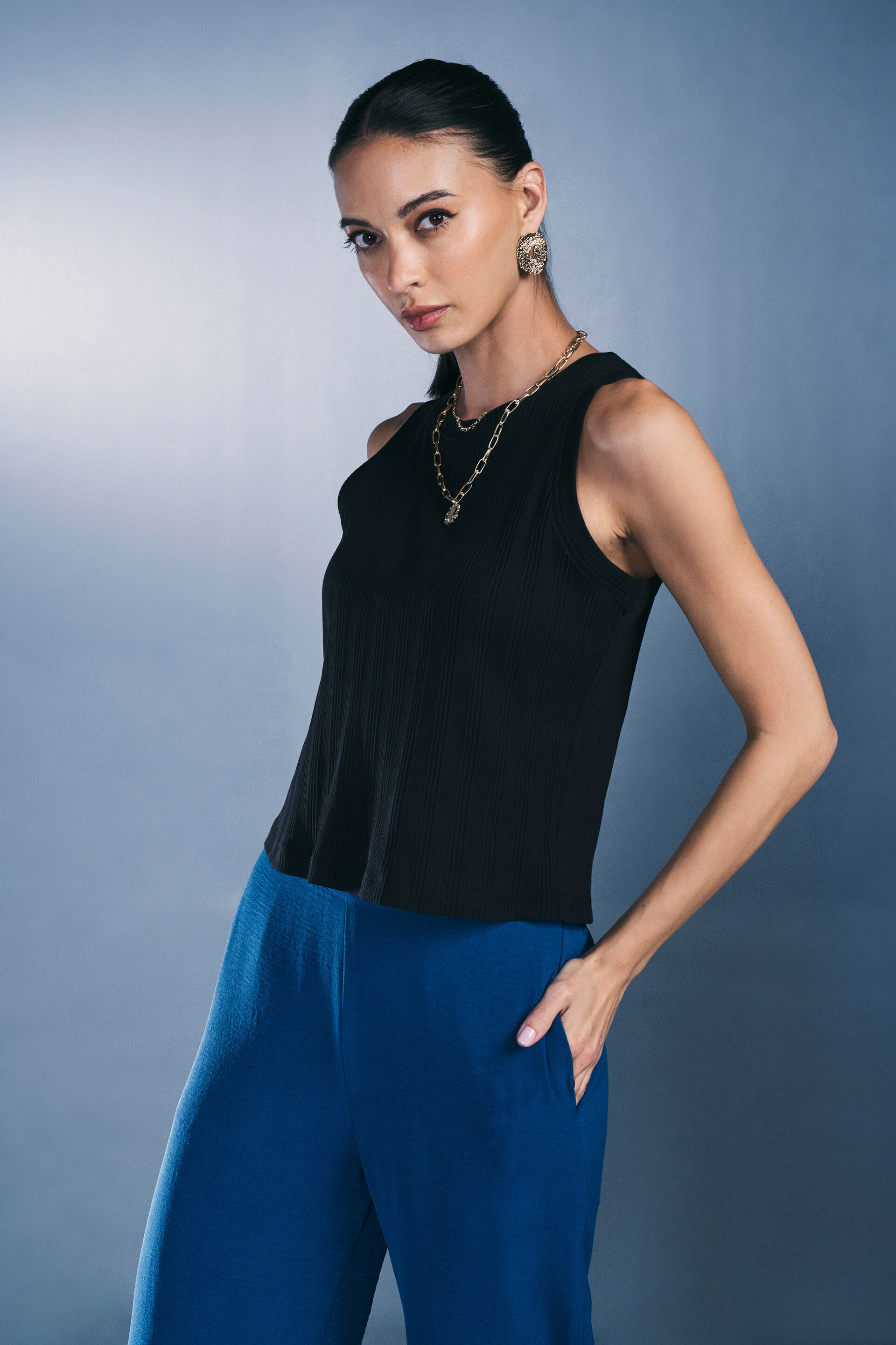 Sleek Chic Top, Black, image 5