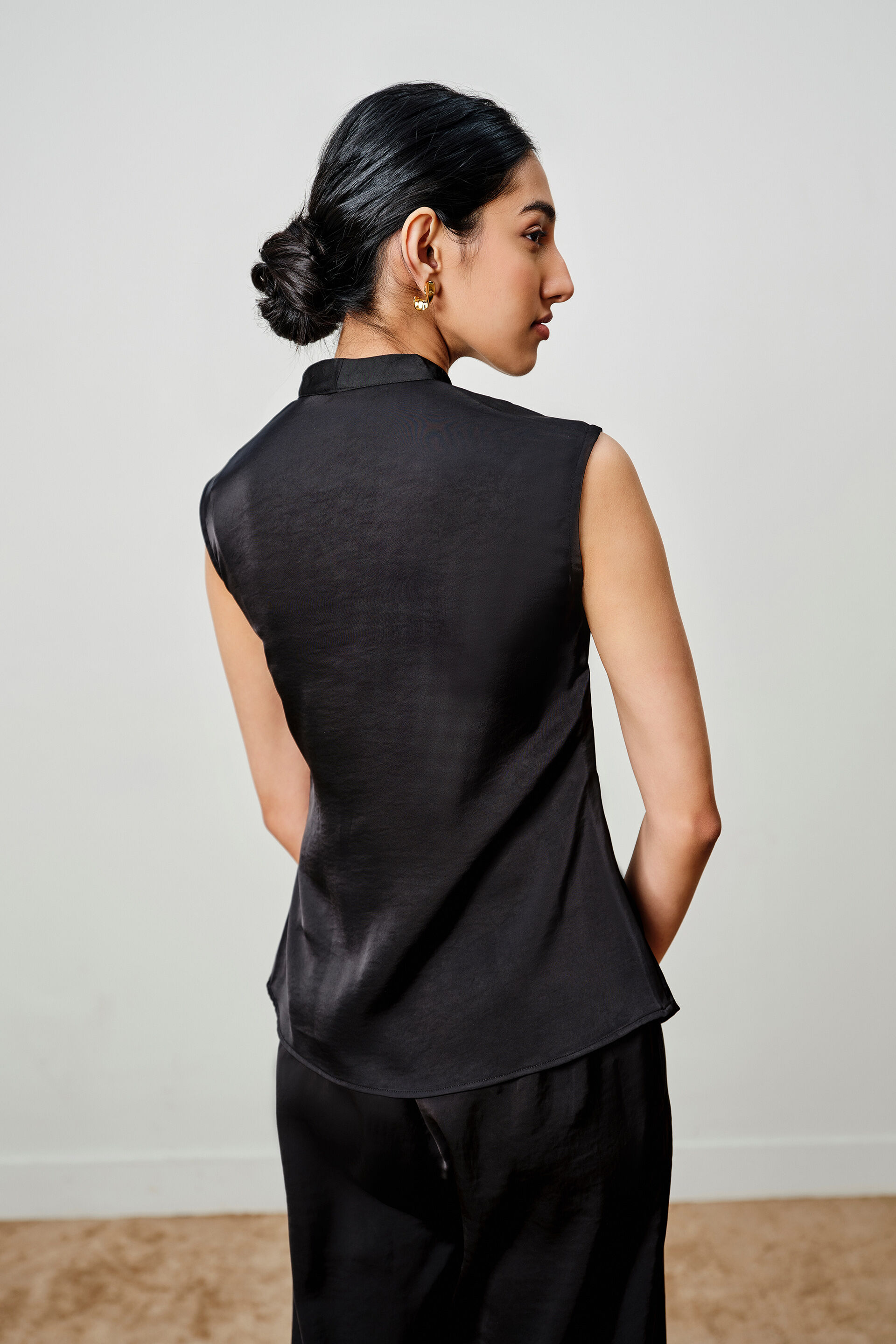 Dacnis Black Top, Black, image 4