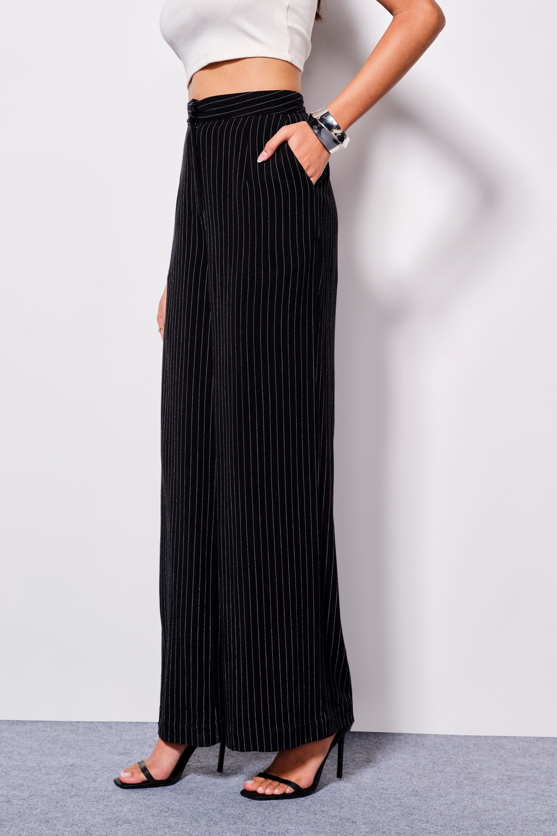 ISO Cuffs baggy pant cotton / linen stripe （BLACK） -FASCINATE