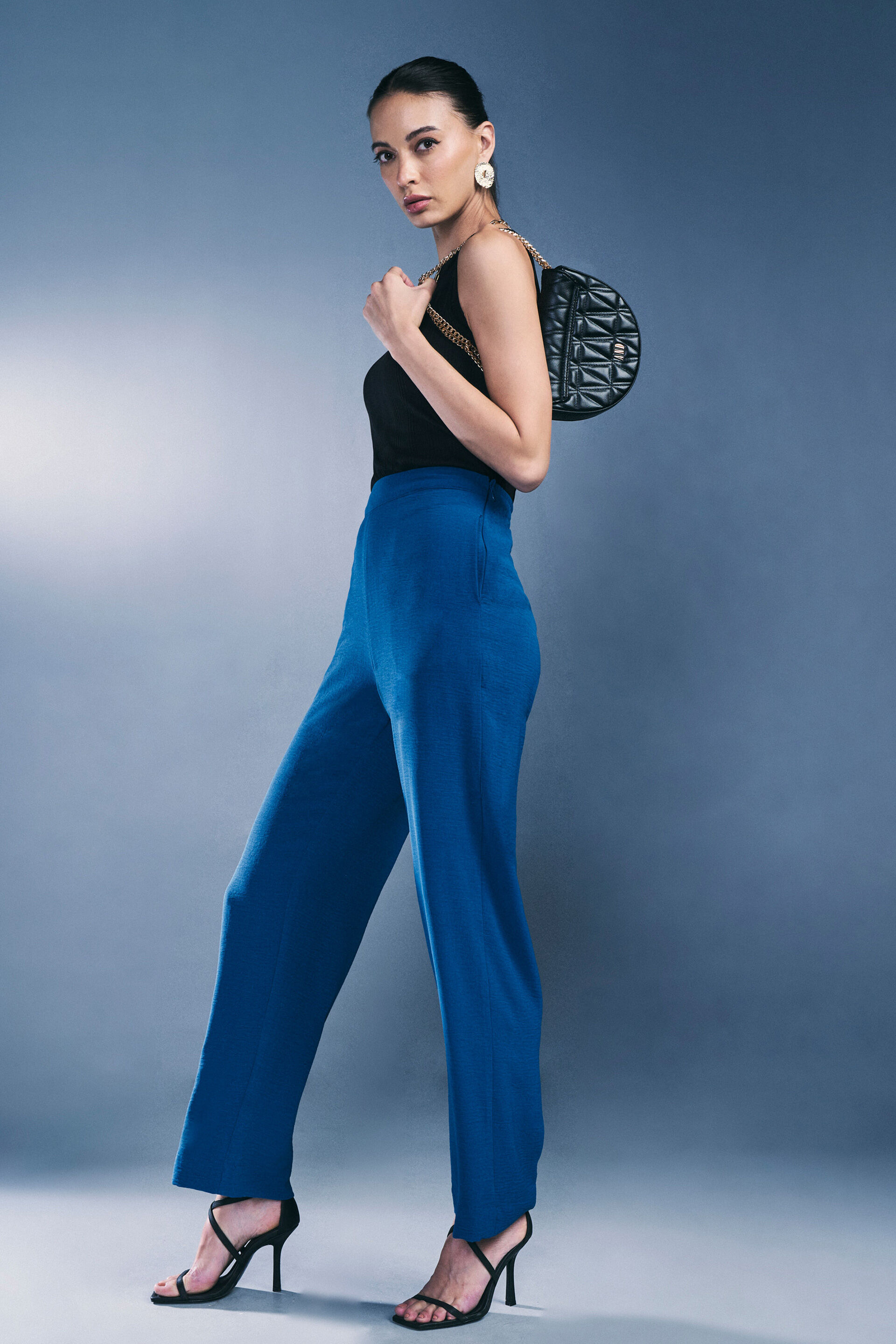 Sleek Chic Top, Black, image 3