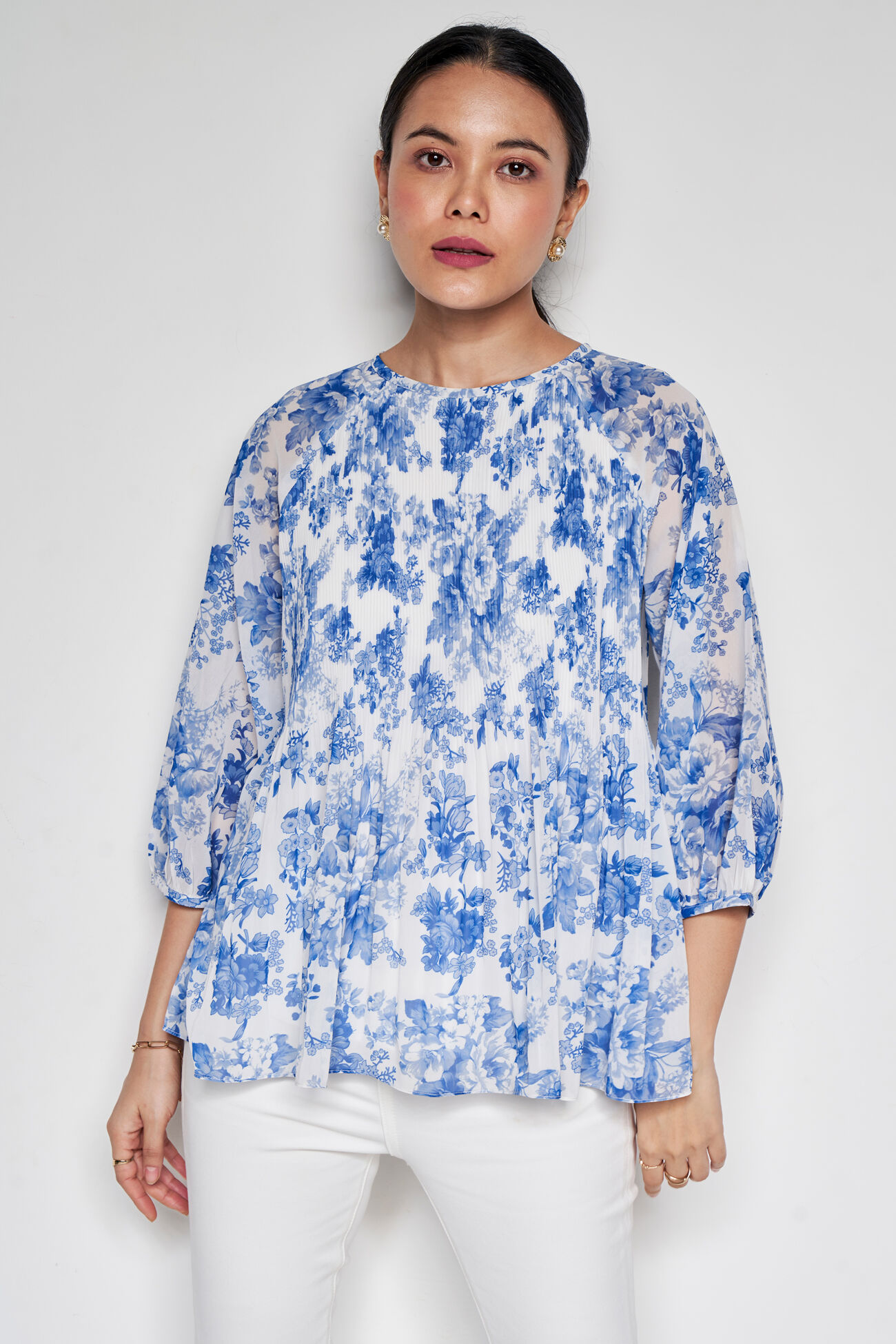 Serene Floral Straight Top, Blue, image 1
