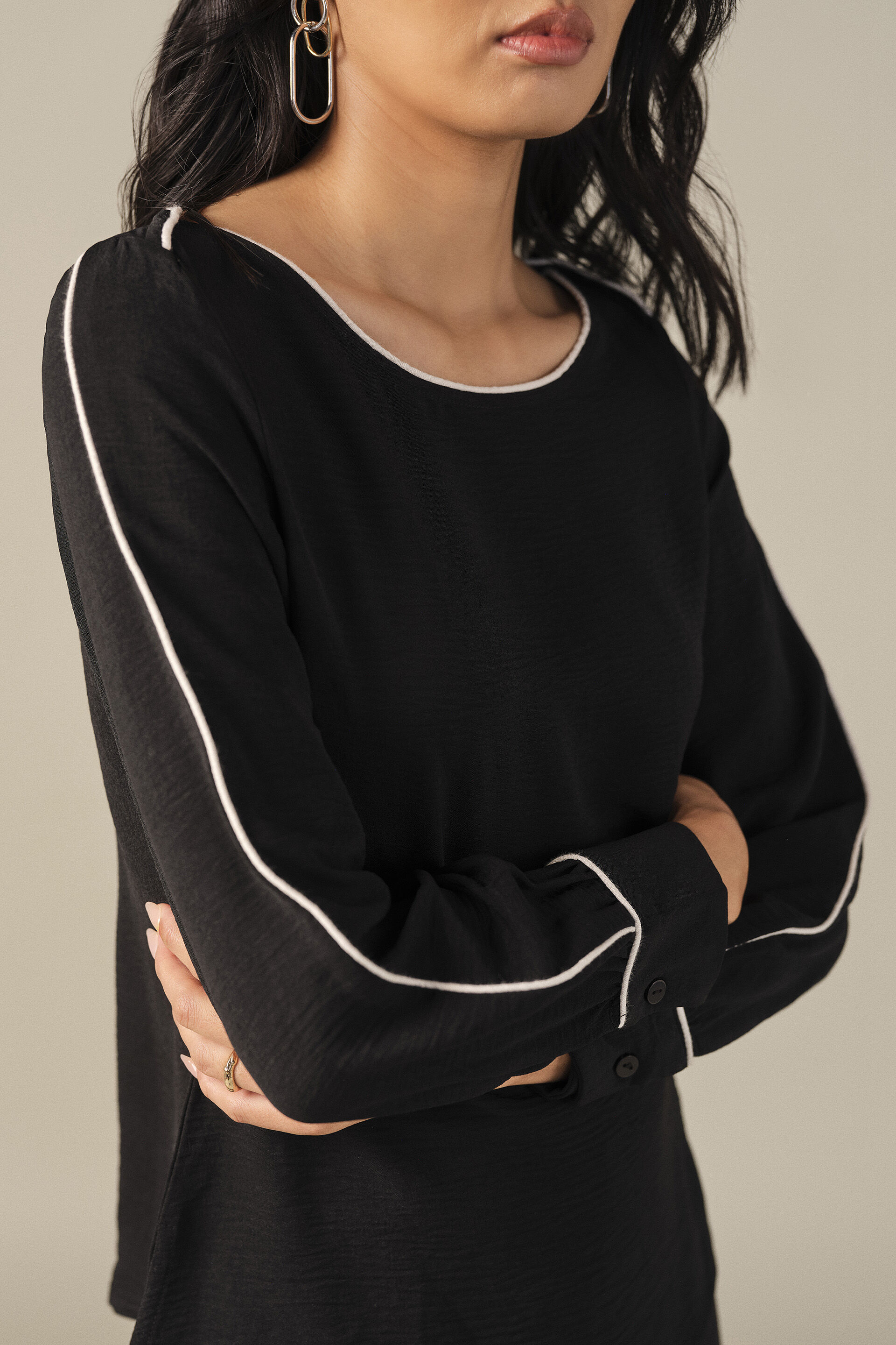 Solid Top in Black, Black, image 2