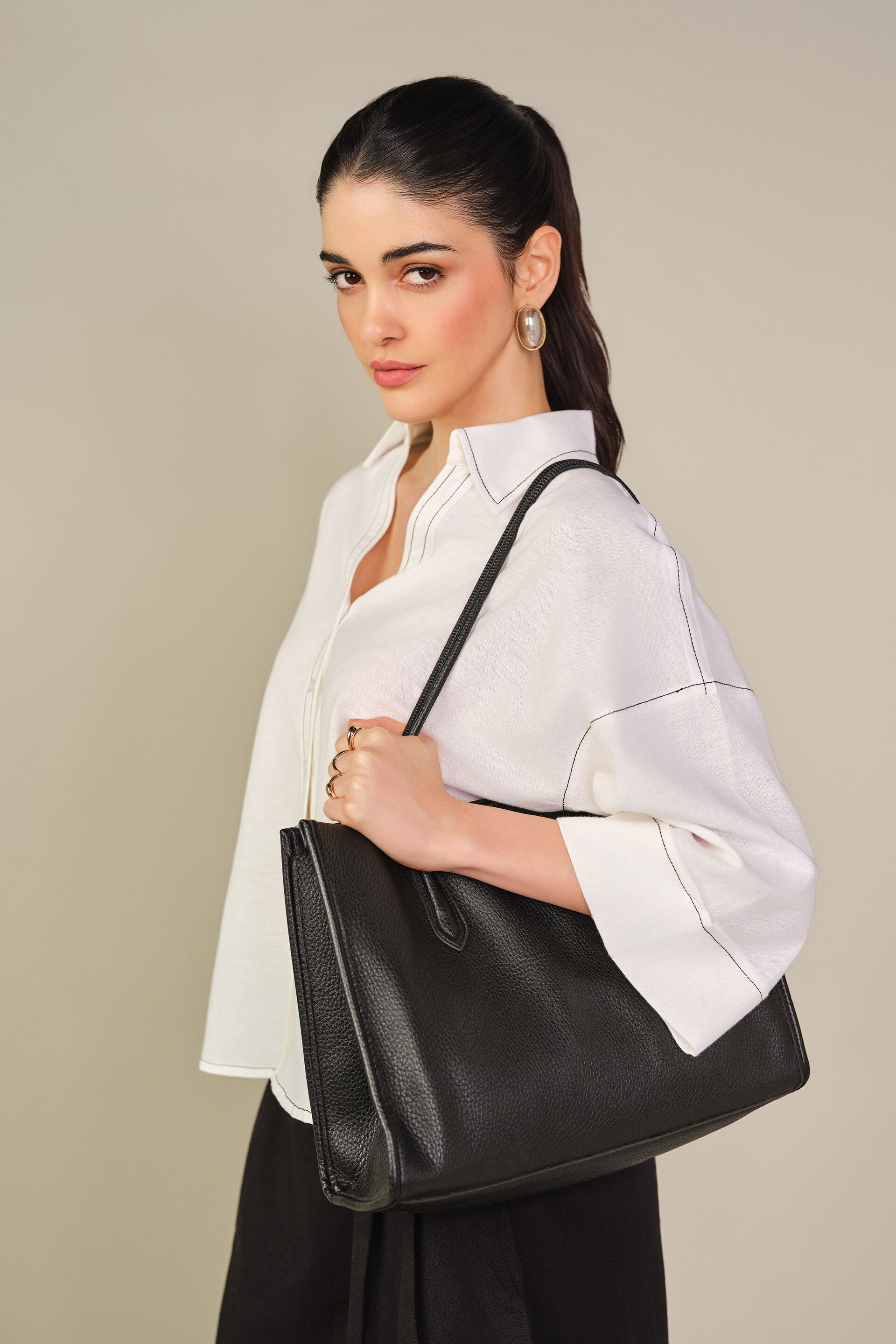 Oversized Shirt in Black, White, image 7