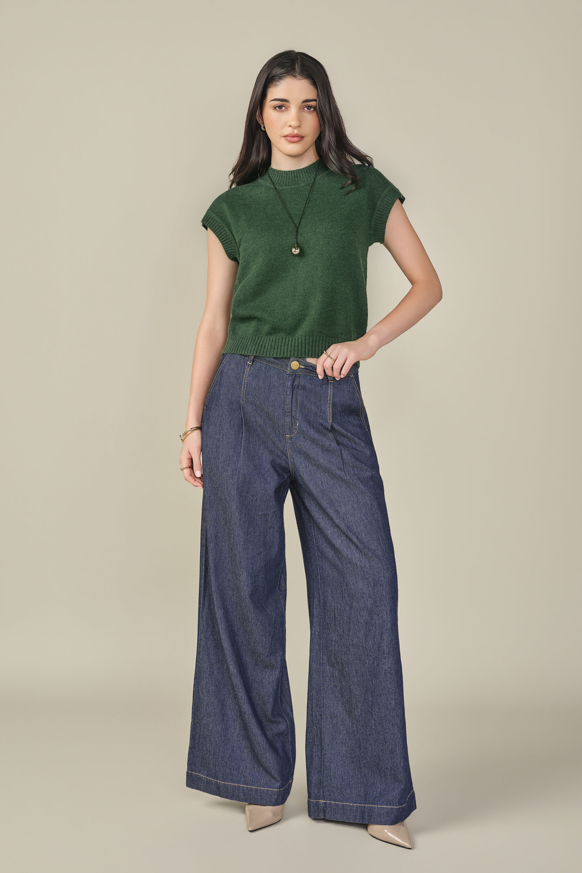 Solid Sweater in Green, Green, image 4