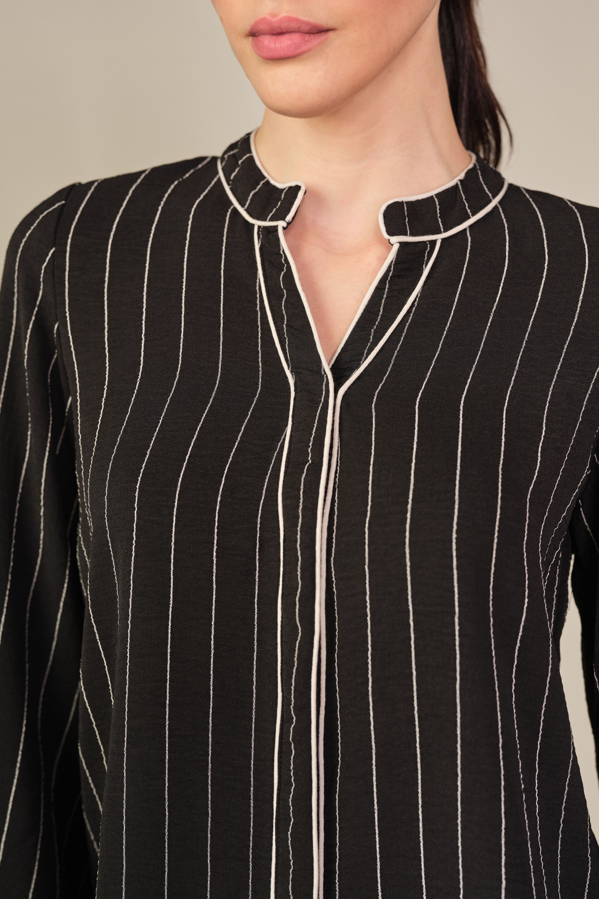 Striped Billowy Sleeves Top in Black, Black, image 2