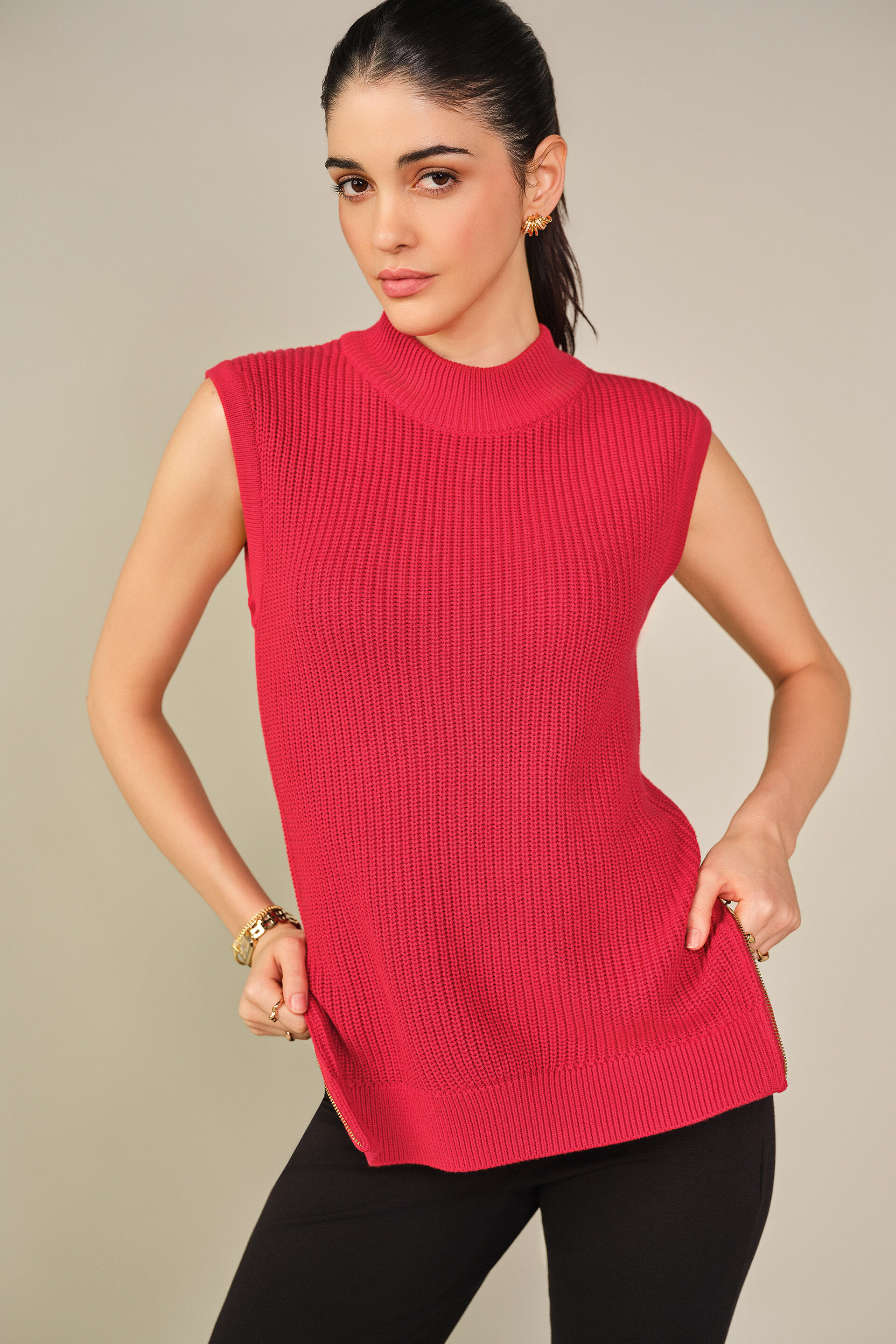 Solid Knit Top in Red