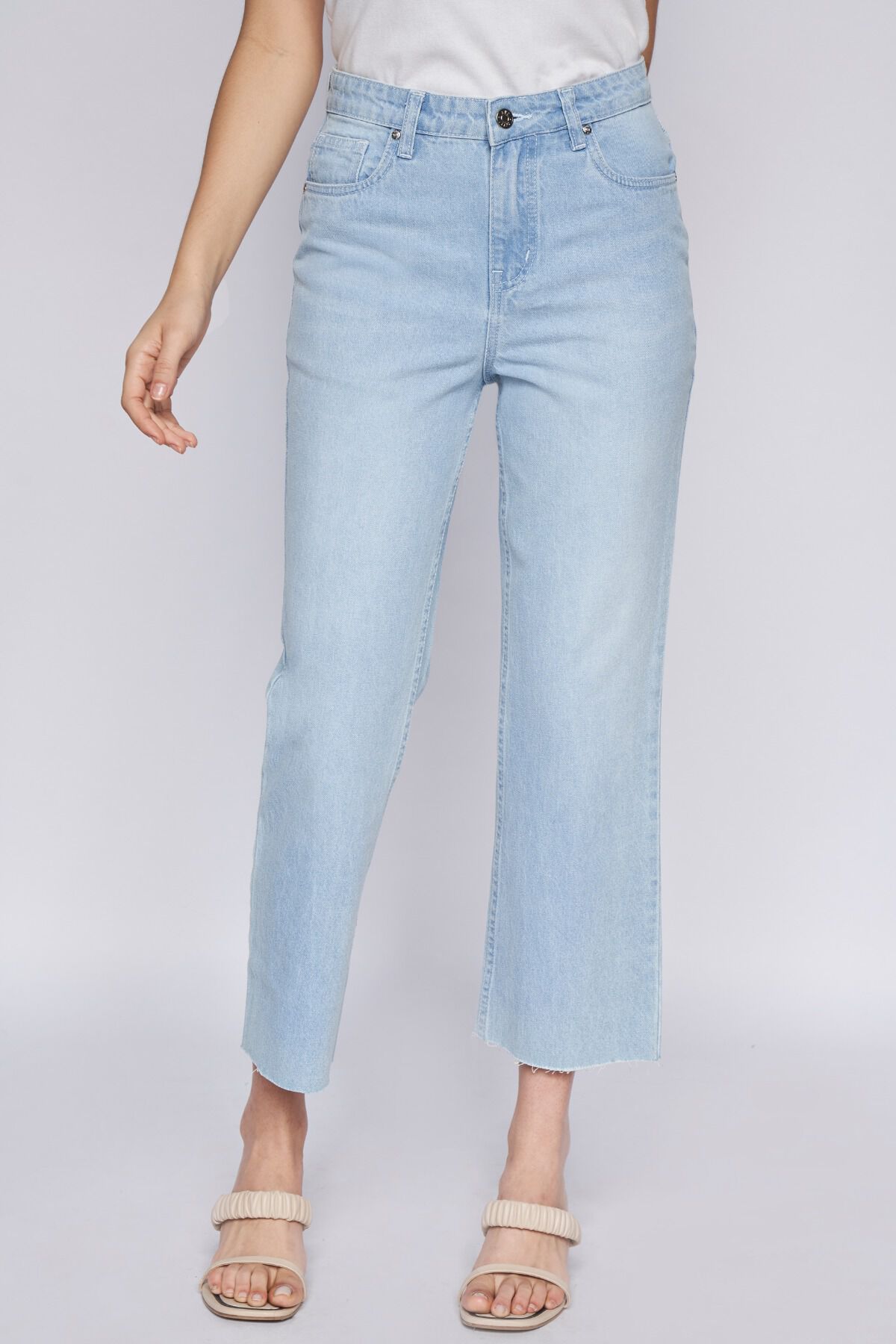 EVA - High Rise Relaxed Fit, Light Blue, image 1