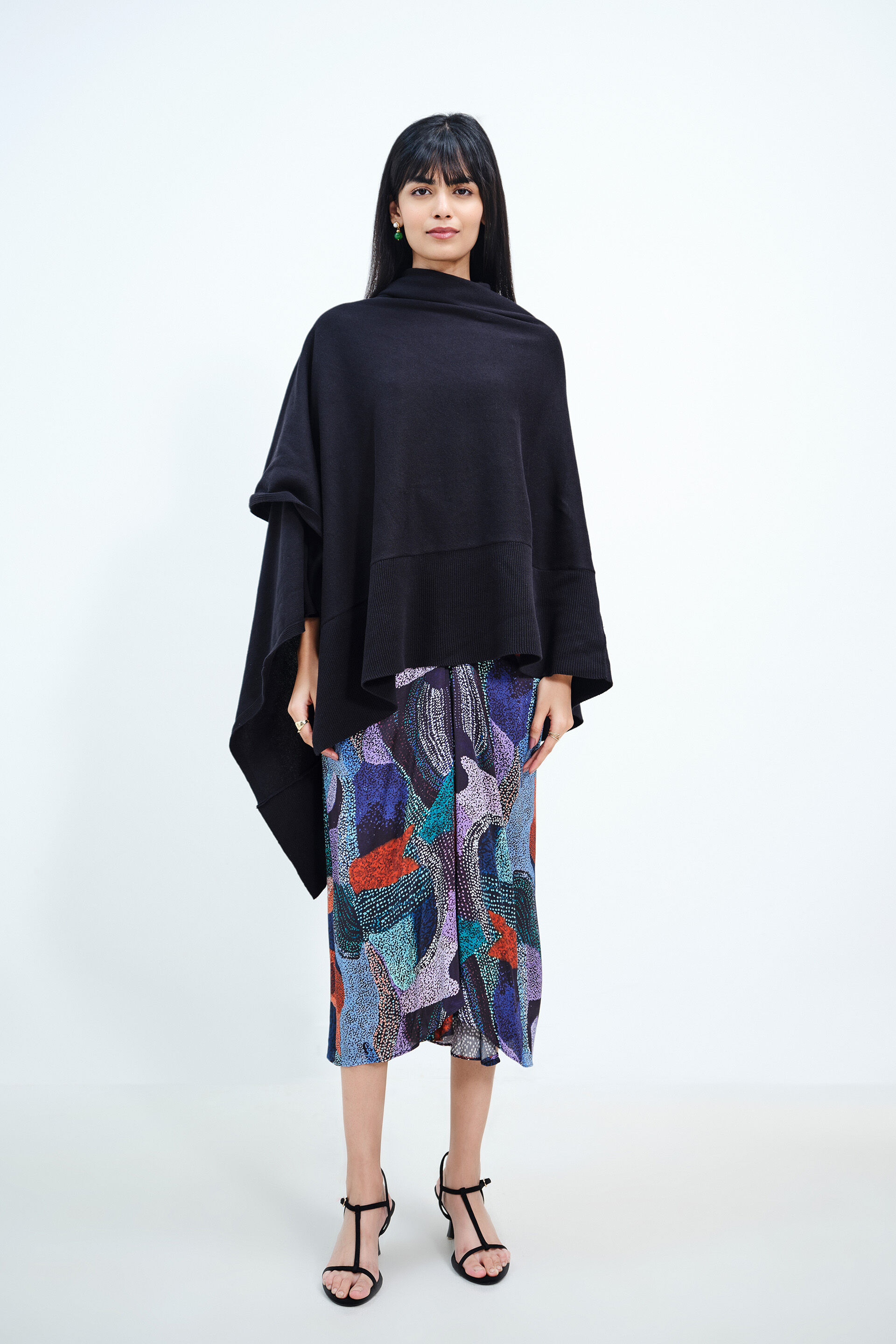 Obsidian Black Poncho, Black, image 1