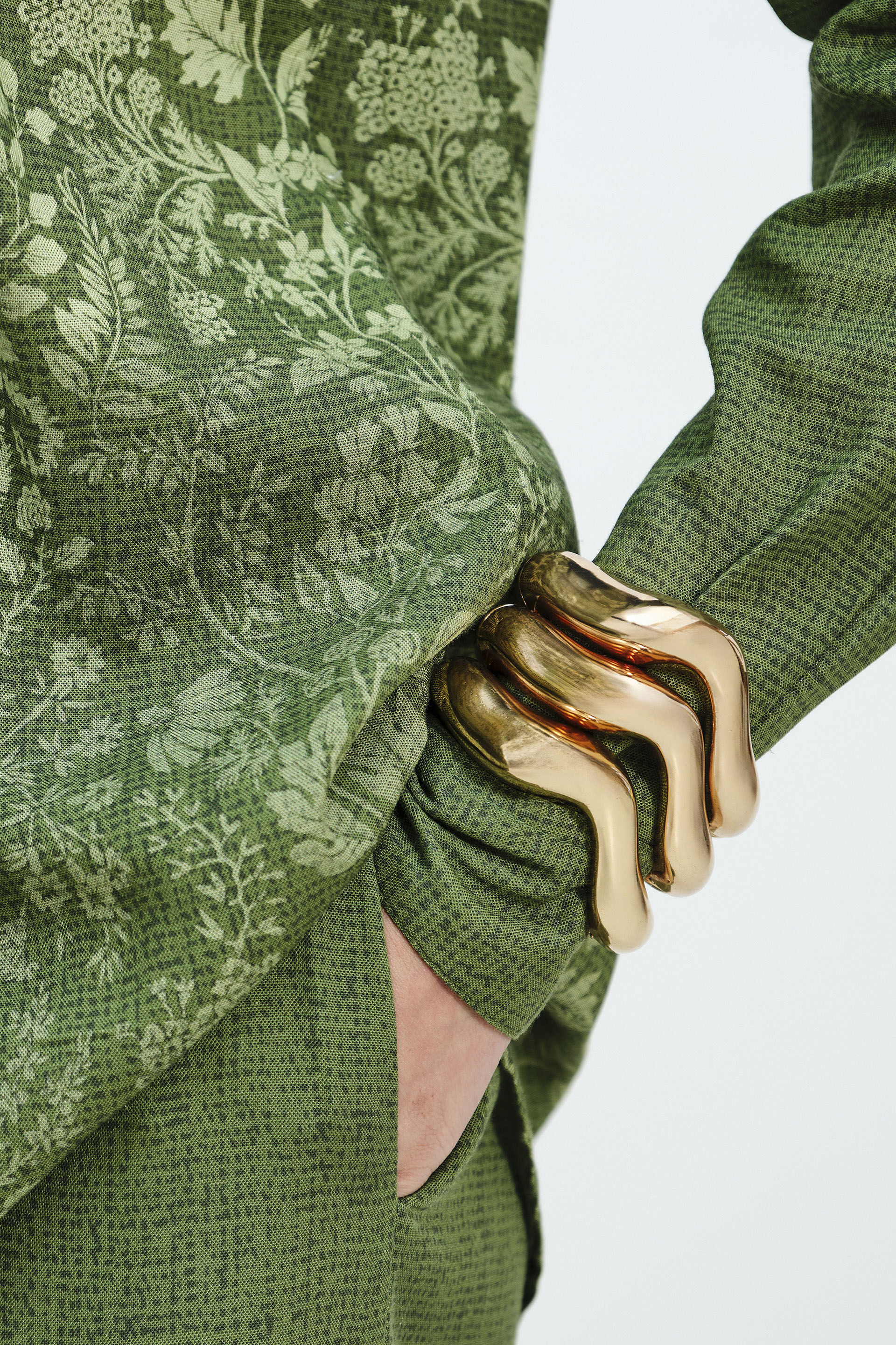 Aura Openable Bracelet, , image 3