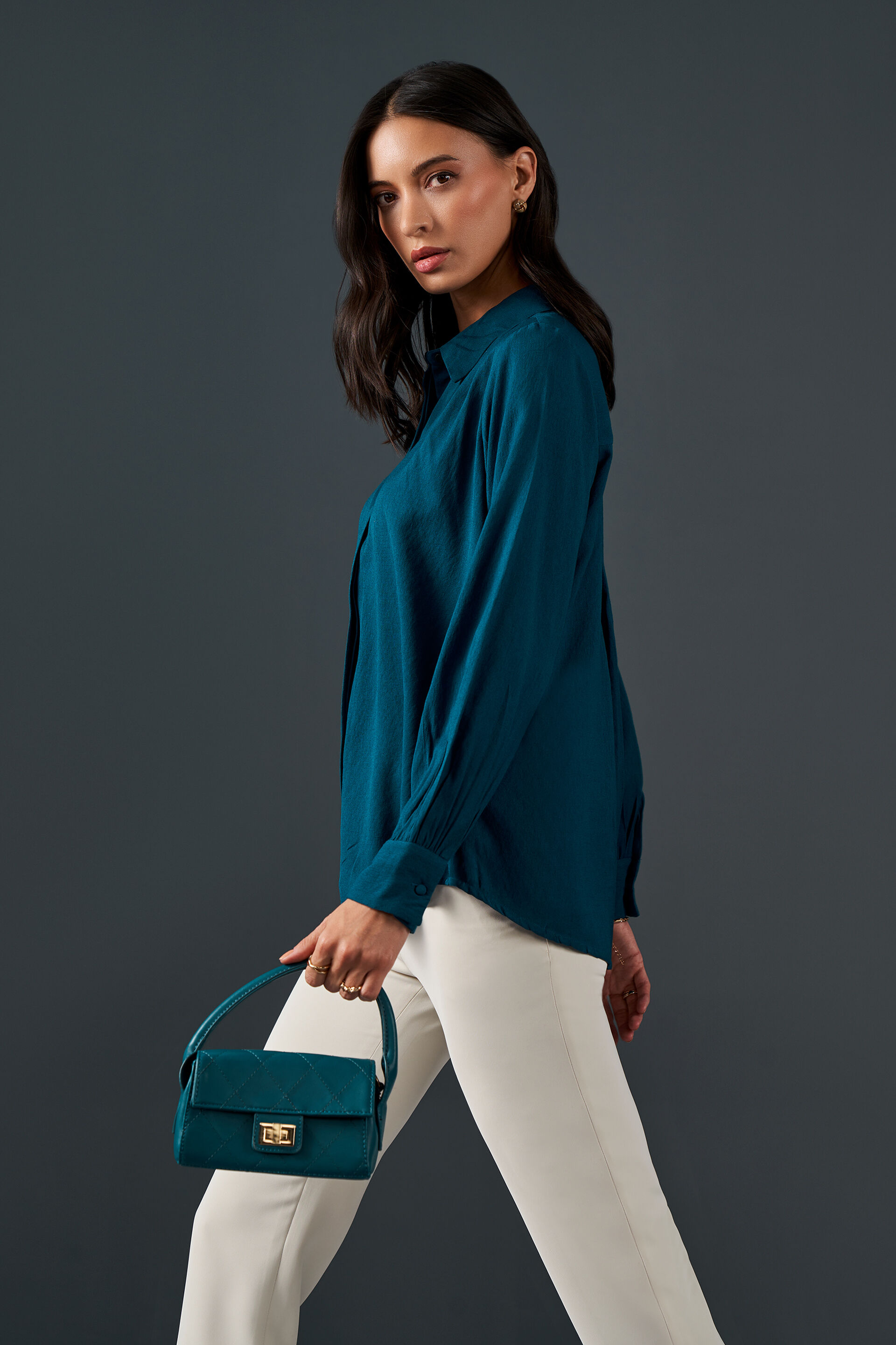 Teal color bag hotsell