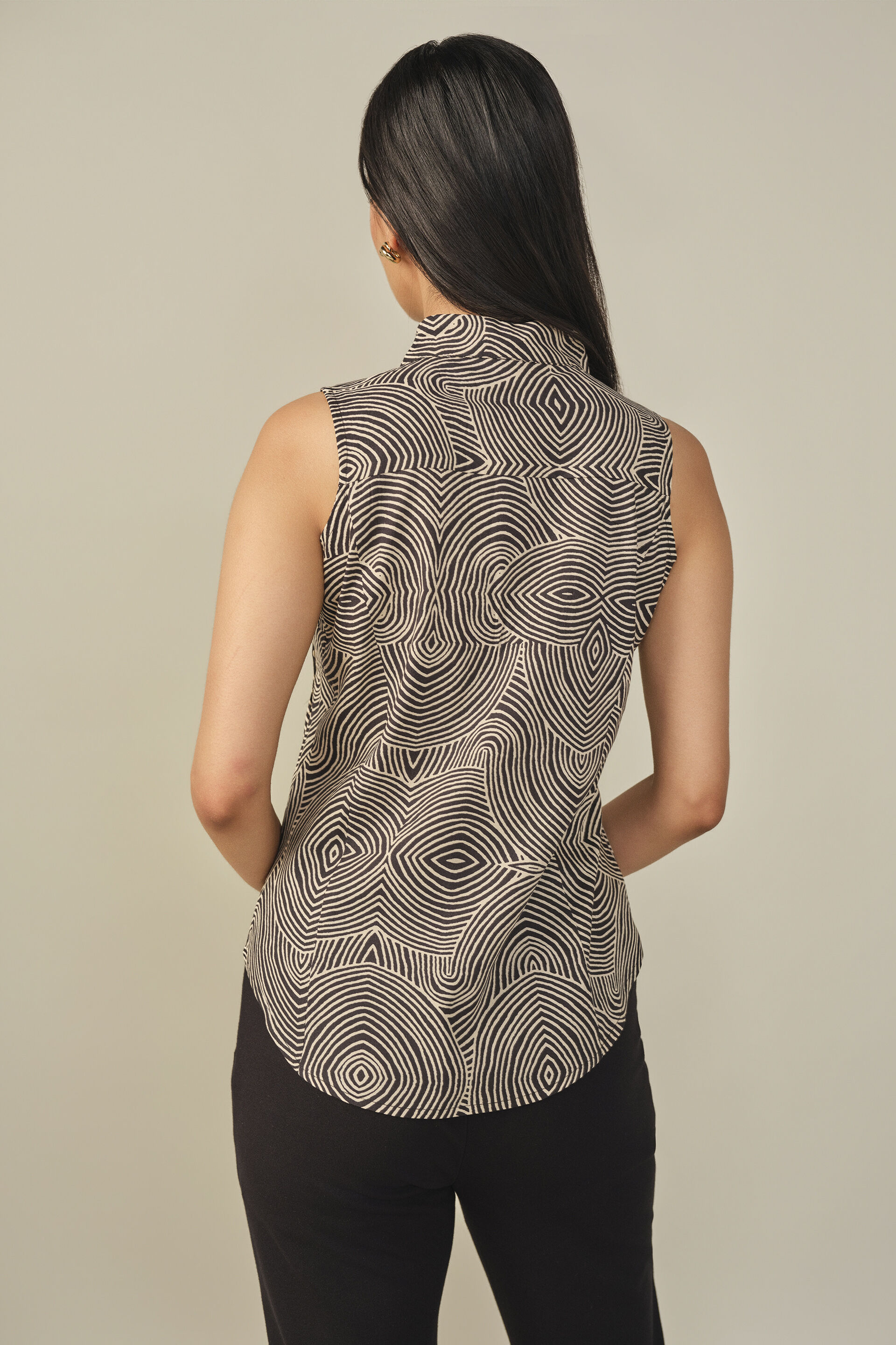 Abstract Printed Top in White, White, image 6