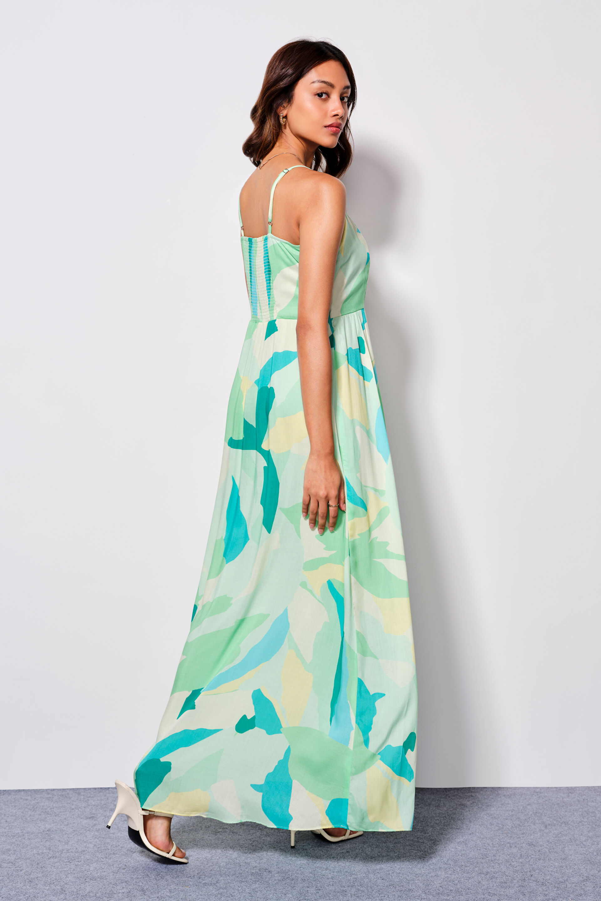 Flared maxi dress online online