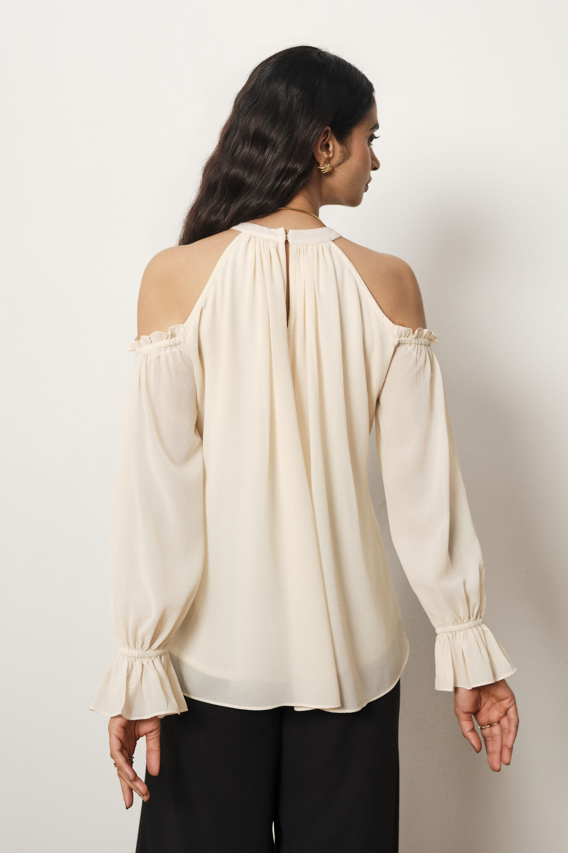 Cold Shoulder Peasant Sleeves Top in Ivory, Ivory, image 6