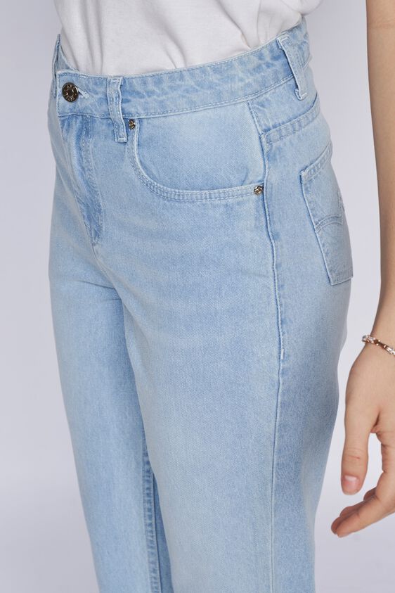 EVA - High Rise Relaxed Fit, Light Blue, image 4