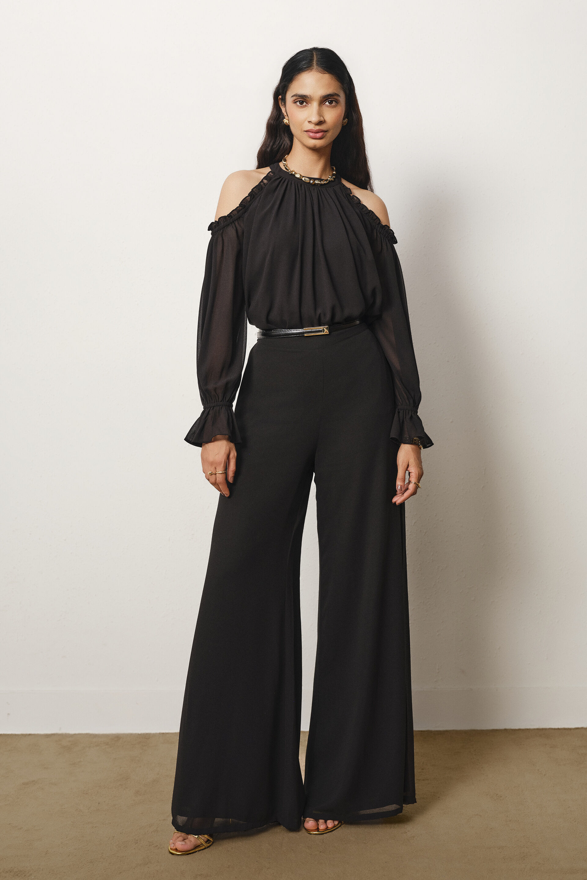 Cold Shoulder Peasant Sleeves Top in Black, Black, image 3