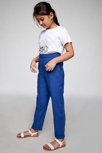 4 - White Graphic Straight Top, image 4