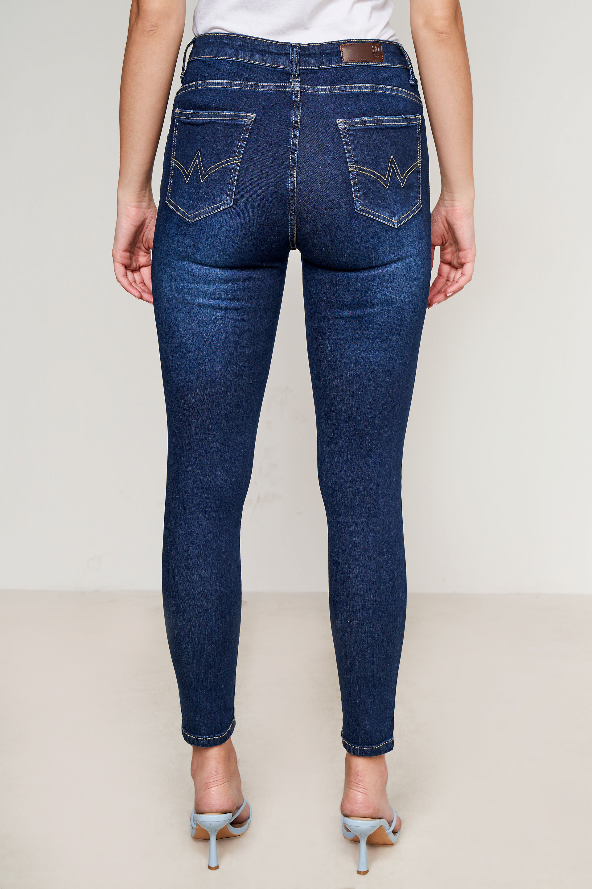 Medium Blue Solid Straight Bottom, Blue, image 3