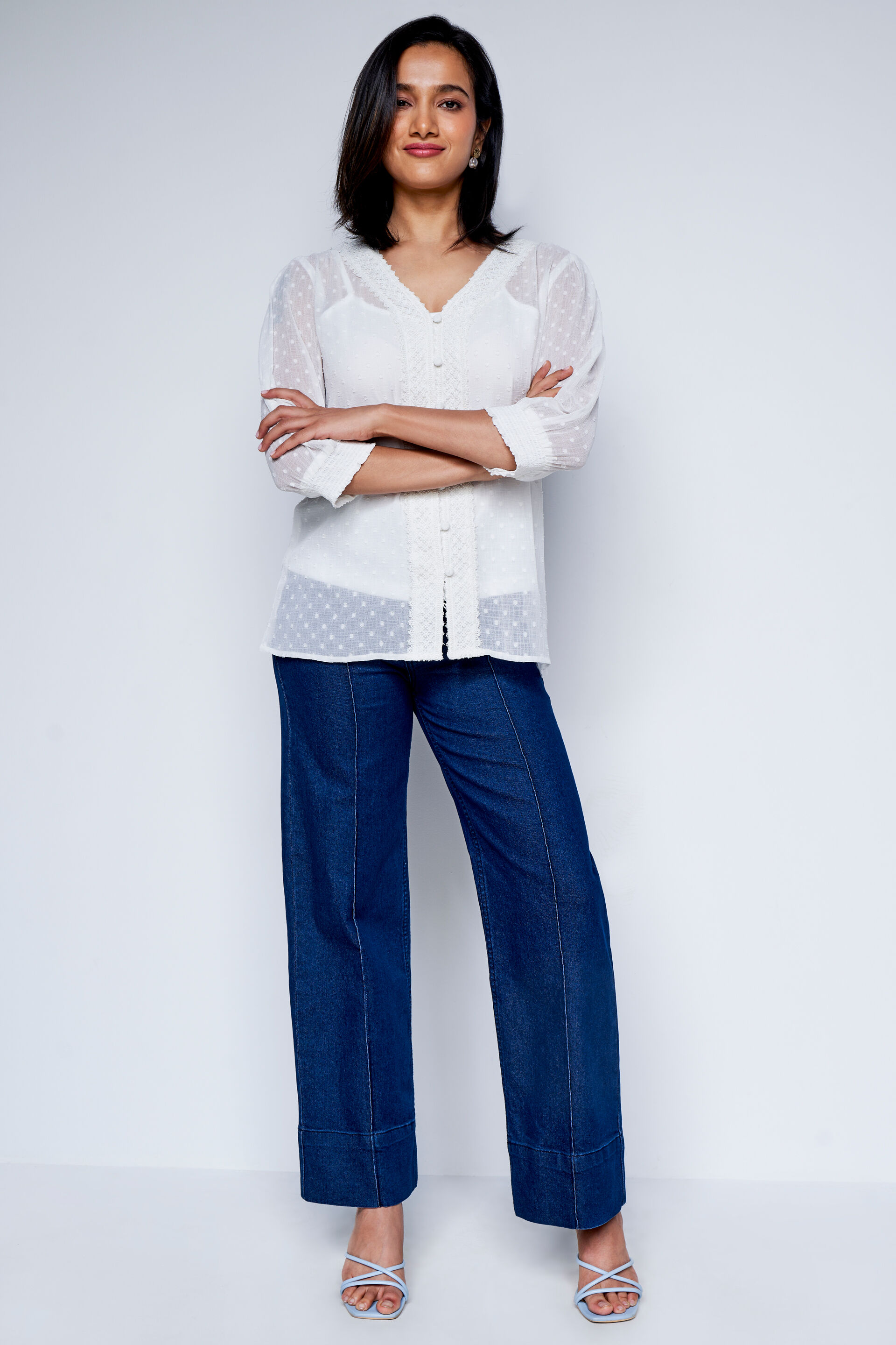 White The Cloudy Top, White, image 2