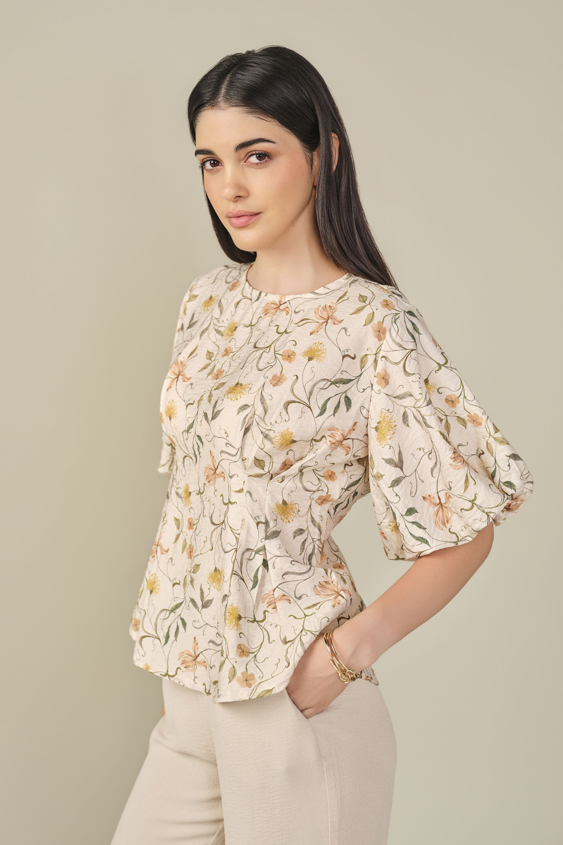 Floral Print Balloon Sleeve Top in Beige, Multi Color, image 4