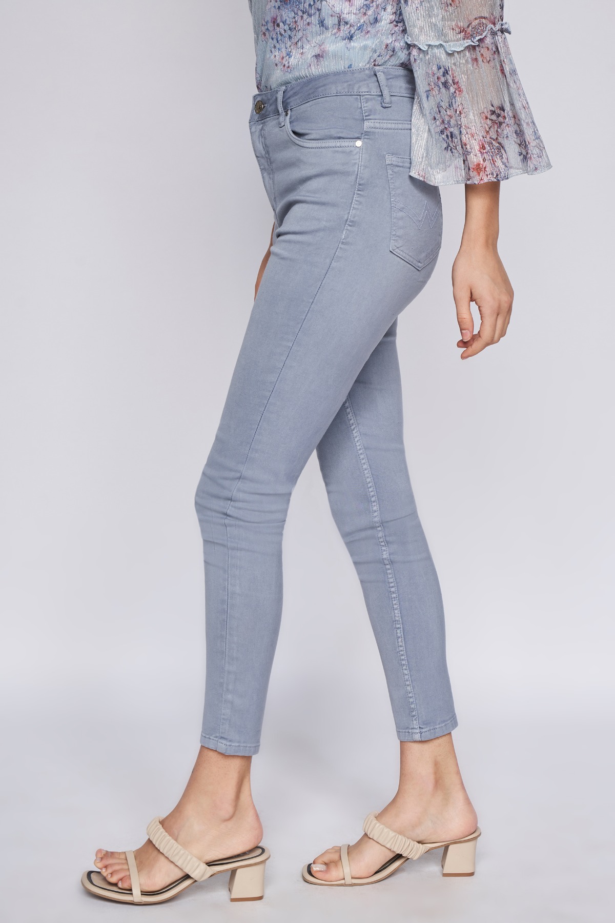 2 - Grey Bottom, image 2