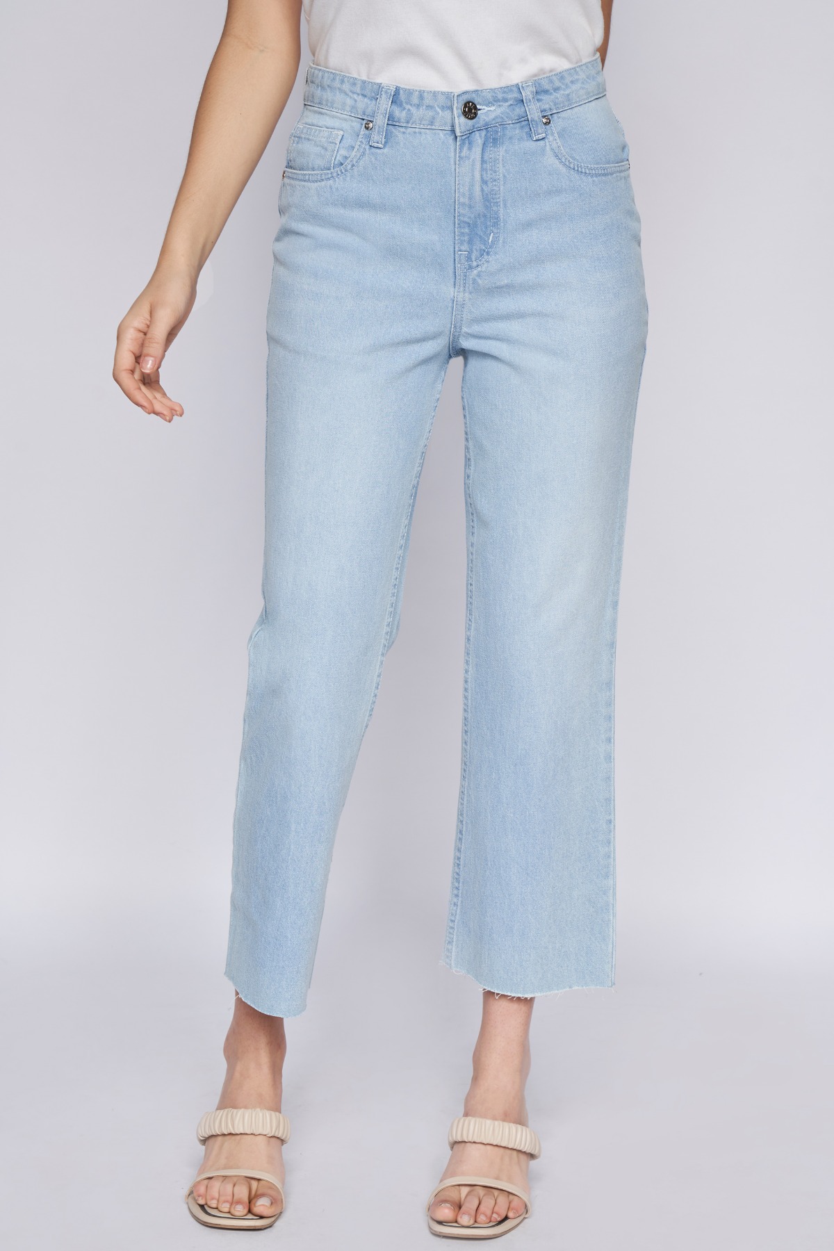 EVA - High Rise Relaxed Fit, Light Blue, image 1